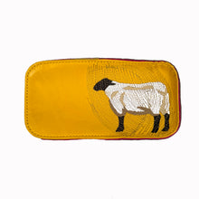 画像をギャラリービューアに読み込む, Animaleco Pouch - Yellow Suffolk