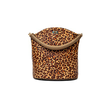 画像をギャラリービューアに読み込む, Bucket Bag - Leopard