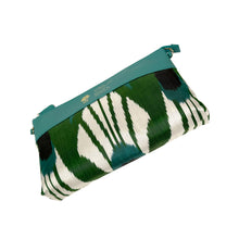 画像をギャラリービューアに読み込む, Ikat Pouch - emerald
