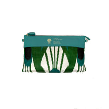 画像をギャラリービューアに読み込む, Ikat Pouch - emerald