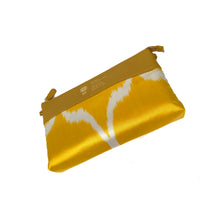画像をギャラリービューアに読み込む, Ikat Pouch - yellow