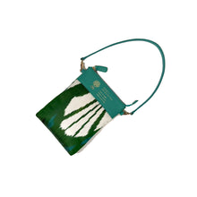 画像をギャラリービューアに読み込む, Ikat Pouch Mini - emerald