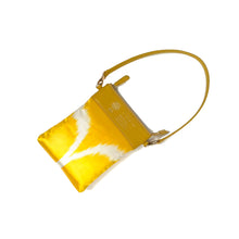 画像をギャラリービューアに読み込む, Ikat Pouch Mini - yellow