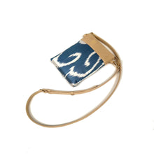 画像をギャラリービューアに読み込む, Ikat Pouch Mini- beige