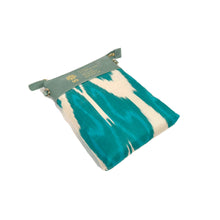 画像をギャラリービューアに読み込む, Ikat Pouch Mini- sky blue