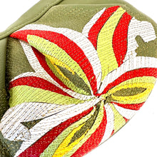 画像をギャラリービューアに読み込む, baby clutch lily - uguisu