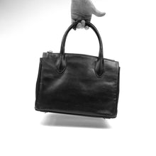 画像をギャラリービューアに読み込む, Nagon Handbag - Black