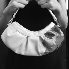 画像をギャラリービューアに読み込む, baby clutch lily - pistachio