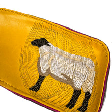 画像をギャラリービューアに読み込む, Animaleco Pouch - Yellow Suffolk
