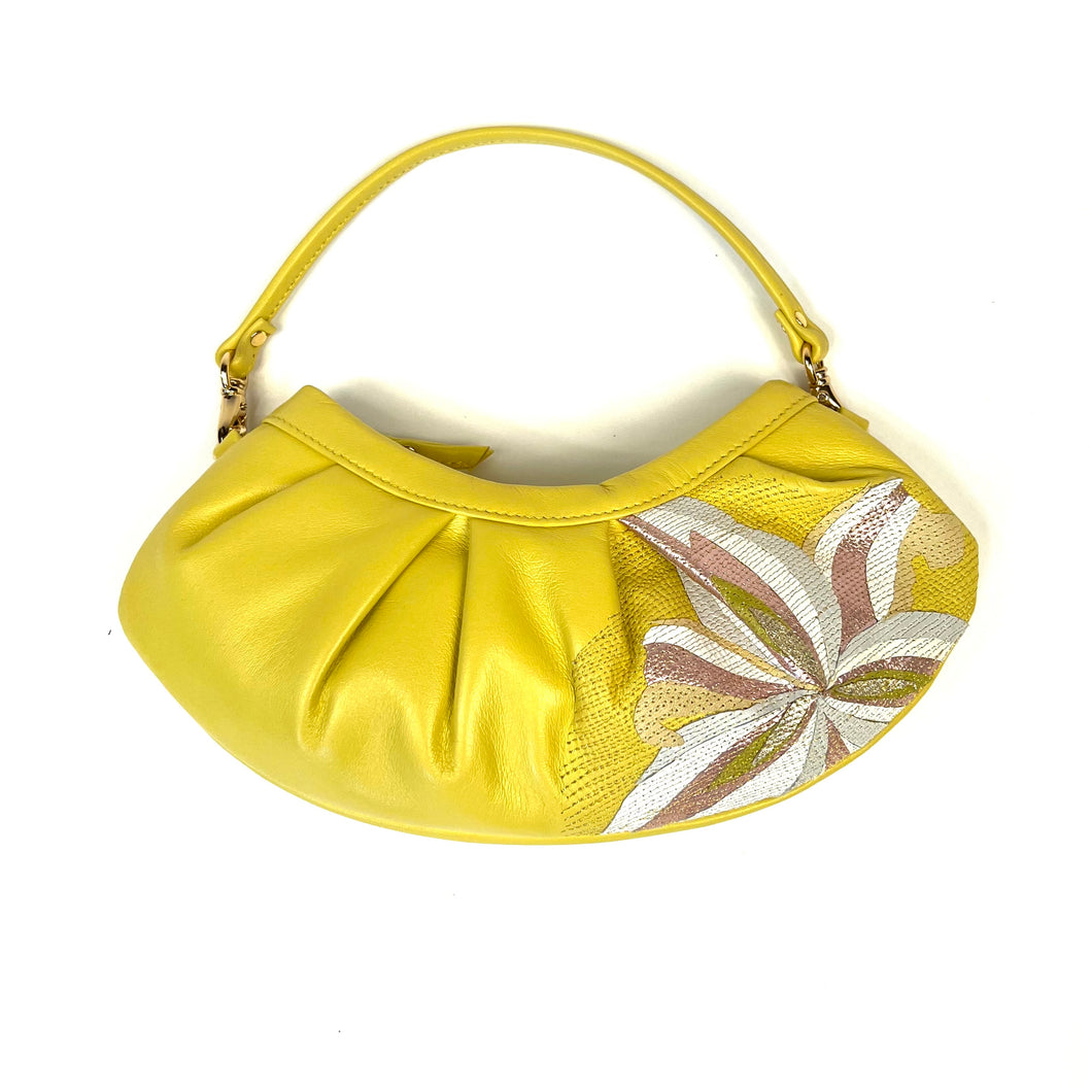 baby clutch lily - chick yellow