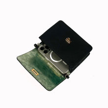 画像をギャラリービューアに読み込む, Phoebe Handbag - Navy Blue
